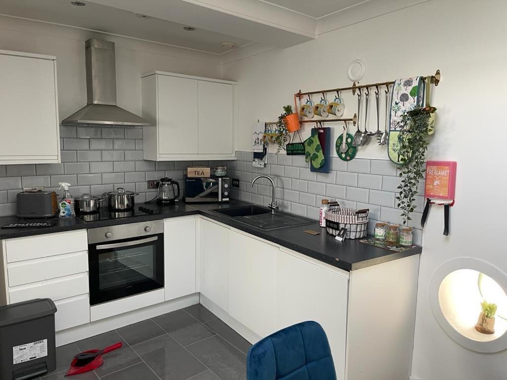 Fantastic Centre Apartments, Fenwick Street Apartment